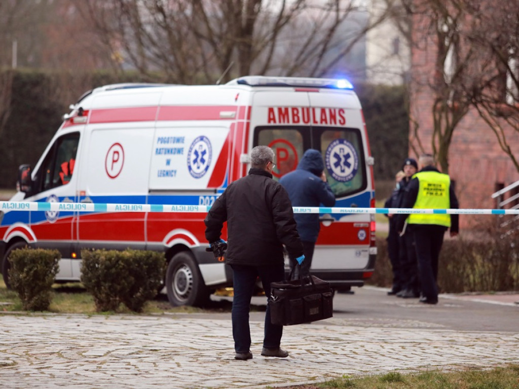 Zabójstwo? Nie żyje młody mężczyzna. Na miejsce jedzie prokurator [ZDJĘCIA]