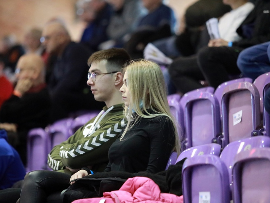 Co to był za mecz! Chrobry pokonał MMTS, kibice świętowali [ZDJĘCIA]