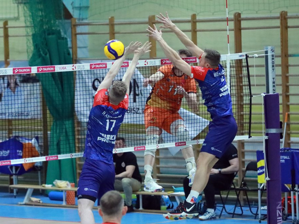 Punkty wyjechały z Głogowa. Porażka siatkarzy Chrobrego [ZDJĘCIA]