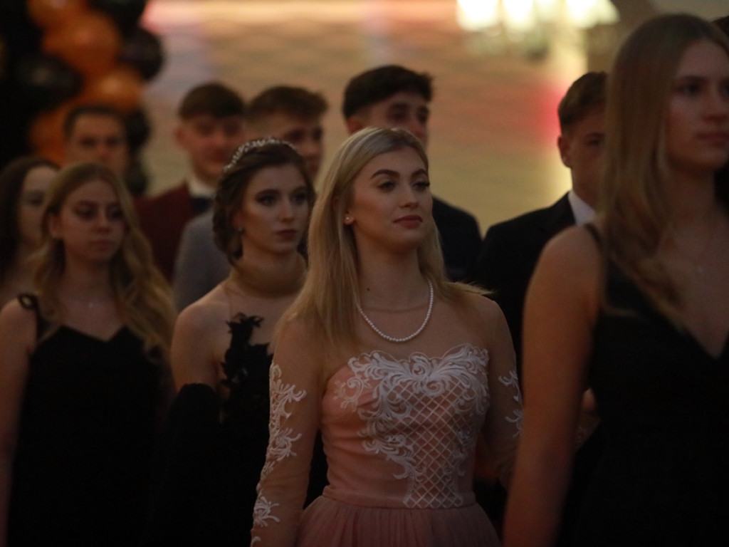 Studniówka w Szkole Mistrzostwa Sportowego [ZDJĘCIA]