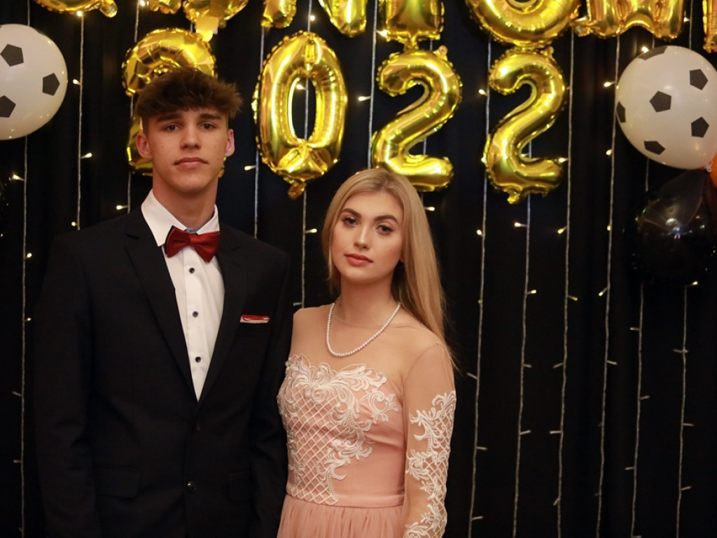 Studniówka w Szkole Mistrzostwa Sportowego [ZDJĘCIA]