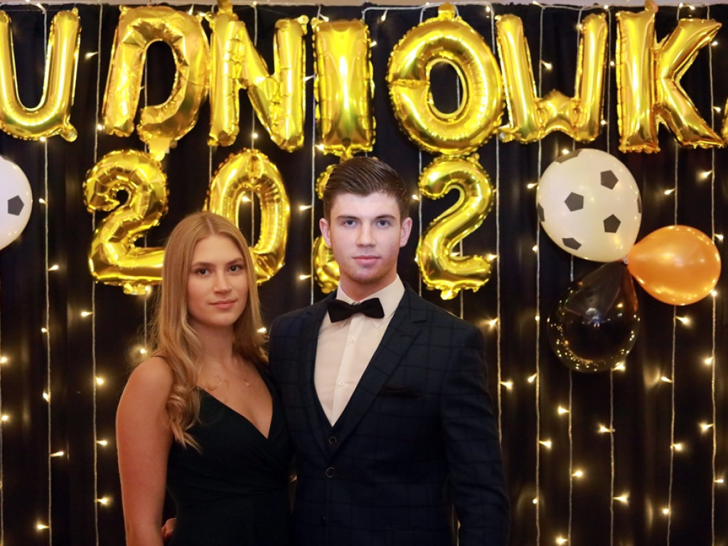 Studniówka w Szkole Mistrzostwa Sportowego [ZDJĘCIA]