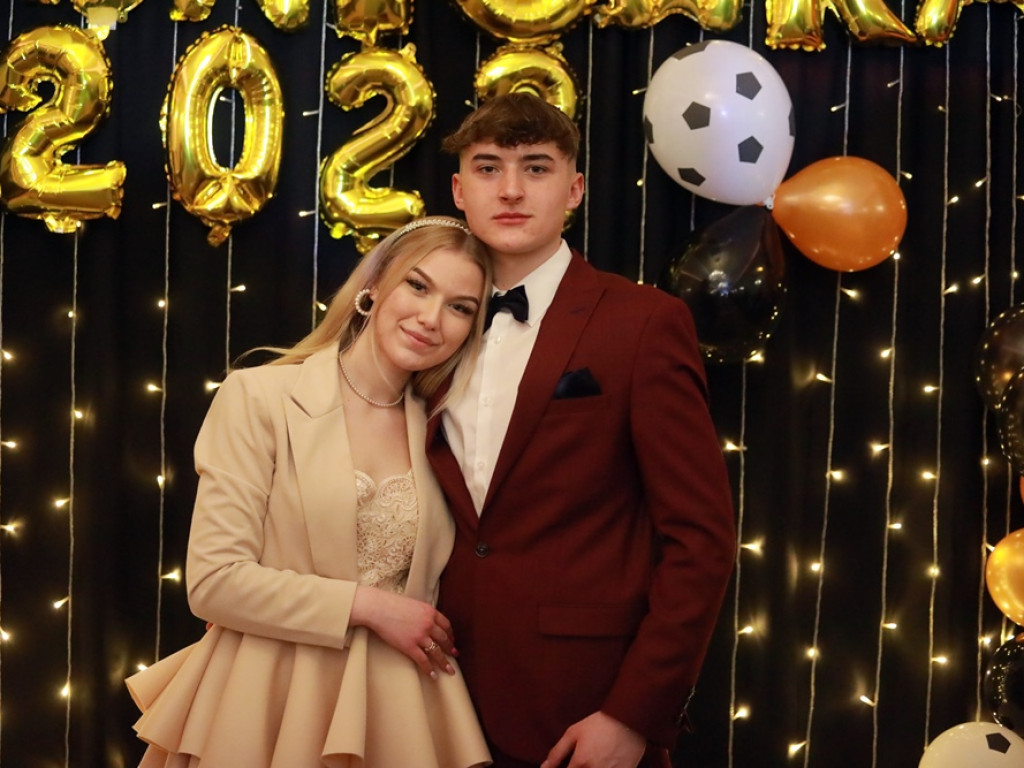 Studniówka w Szkole Mistrzostwa Sportowego [ZDJĘCIA]