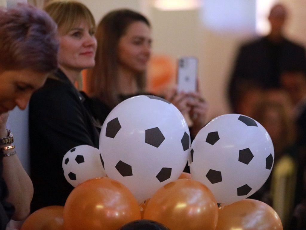 Studniówka w Szkole Mistrzostwa Sportowego [ZDJĘCIA]