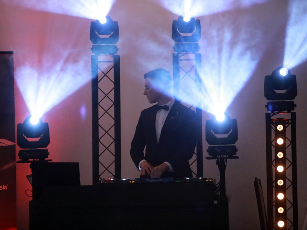 Studniówka w Szkole Mistrzostwa Sportowego [ZDJĘCIA]