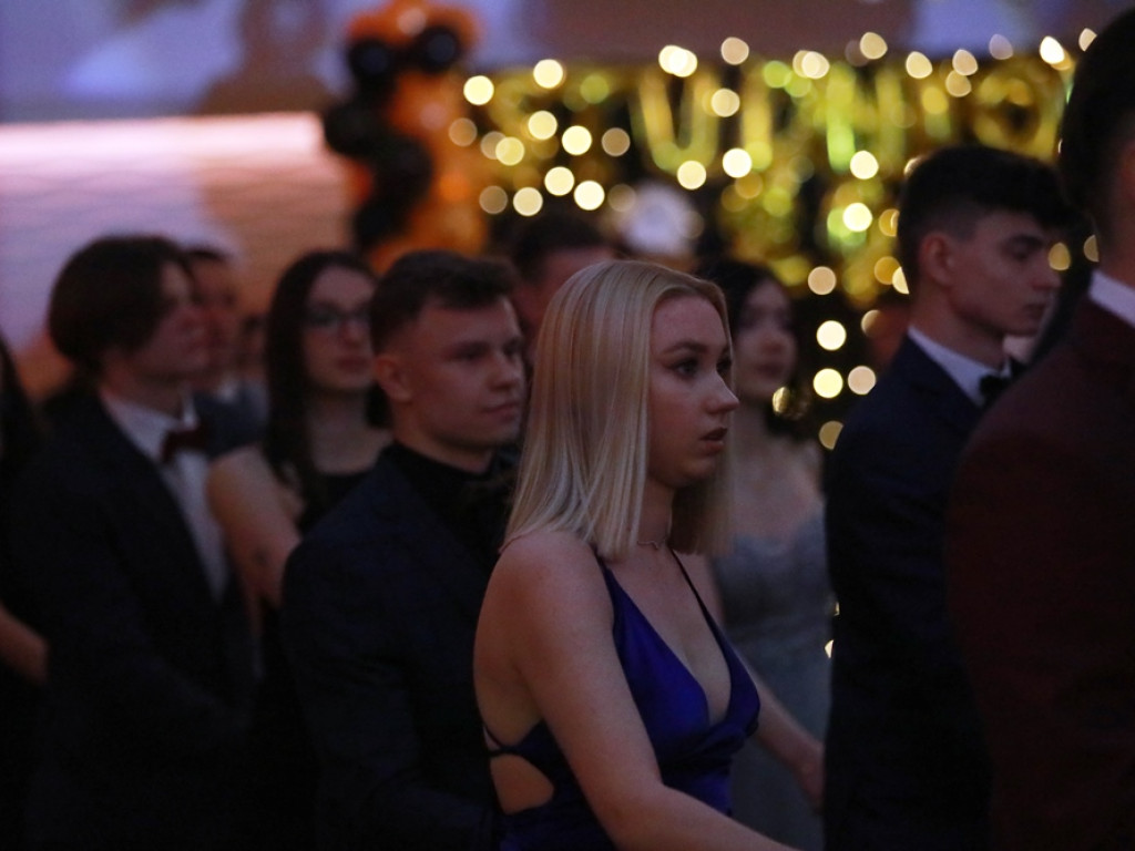 Studniówka w Szkole Mistrzostwa Sportowego [ZDJĘCIA]