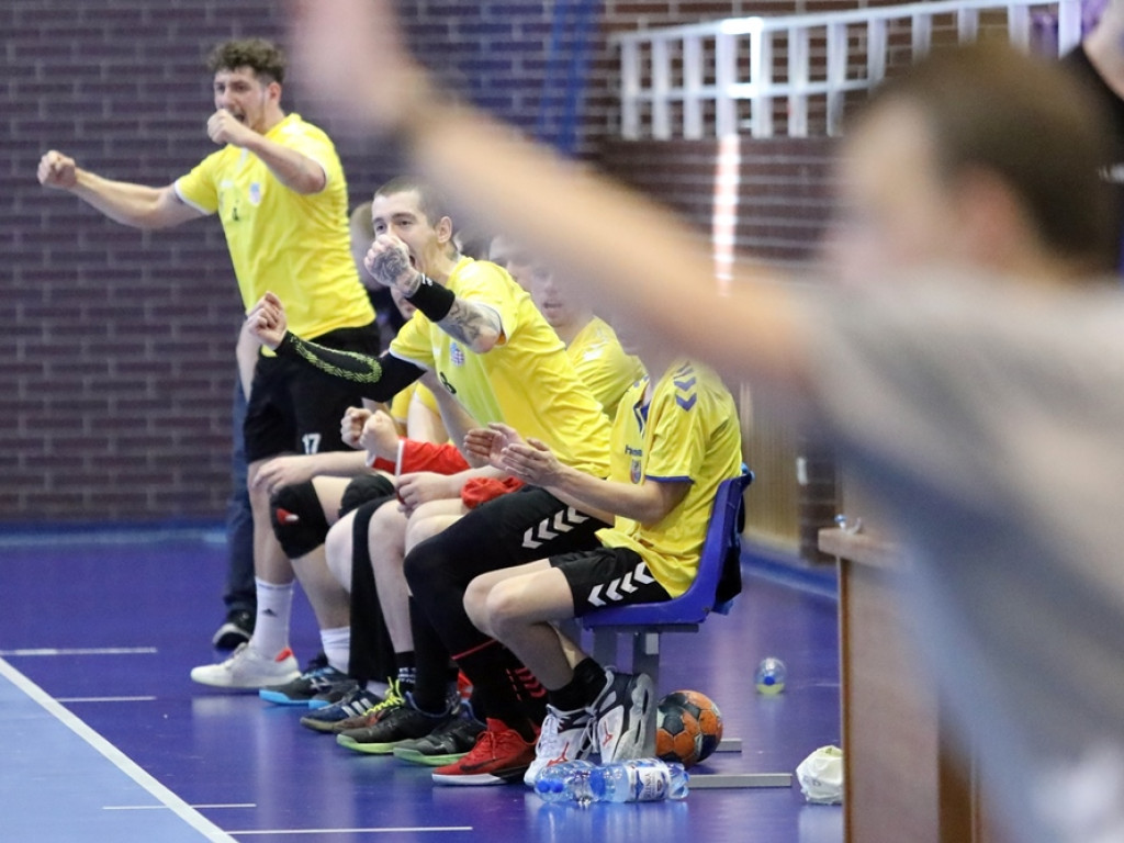 To były derby! Emocje na parkiecie i na trybunach. Zwycięstwo Chrobrego! [ZDJĘCIA]