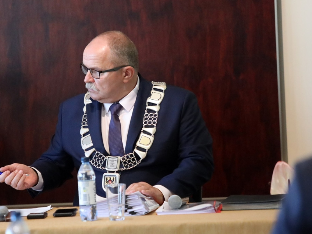 Radni złożyli wniosek o odwołanie starosty Jarosława Dudkowiaka [ZDJĘCIA]