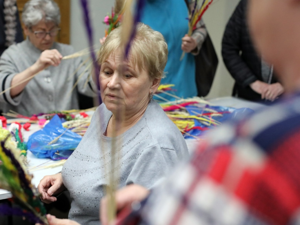 To będzie największa wielkanocna palma w naszym mieście [ZDJĘCIA]