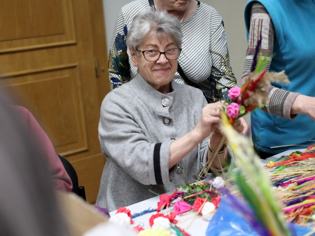 To będzie największa wielkanocna palma w naszym mieście [ZDJĘCIA]