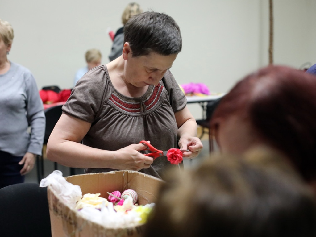 To będzie największa wielkanocna palma w naszym mieście [ZDJĘCIA]