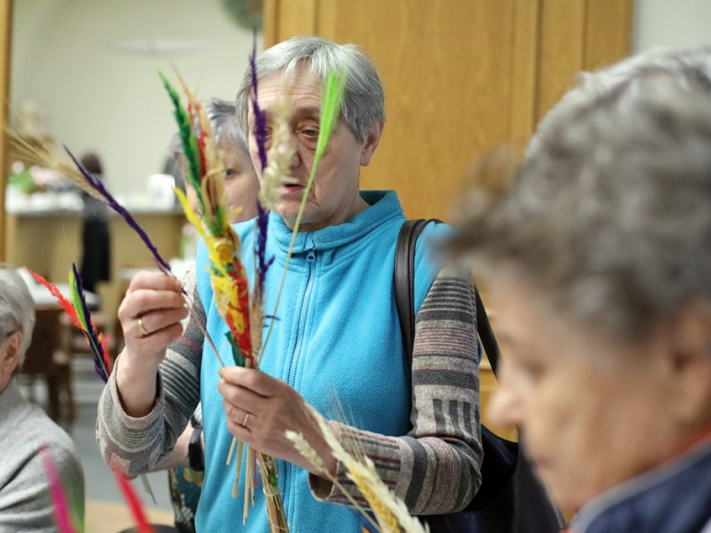 To będzie największa wielkanocna palma w naszym mieście [ZDJĘCIA]