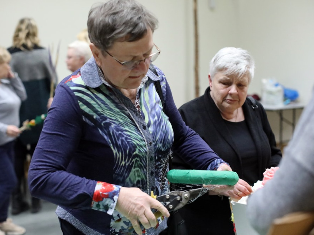 To będzie największa wielkanocna palma w naszym mieście [ZDJĘCIA]