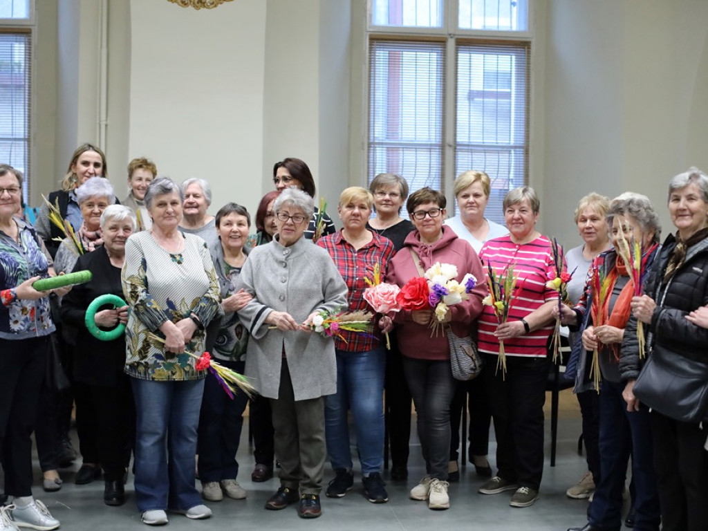 To będzie największa wielkanocna palma w naszym mieście [ZDJĘCIA]