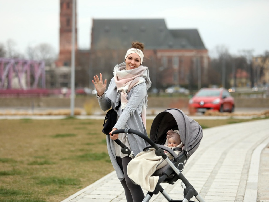 Dzieci, rodzice i dziadkowie na bulwarze. Górski: Bieg to najprostsza forma ruchu [ZDJĘCIA]
