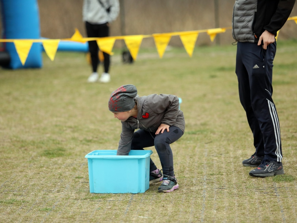 Dzieci, rodzice i dziadkowie na bulwarze. Górski: Bieg to najprostsza forma ruchu [ZDJĘCIA]