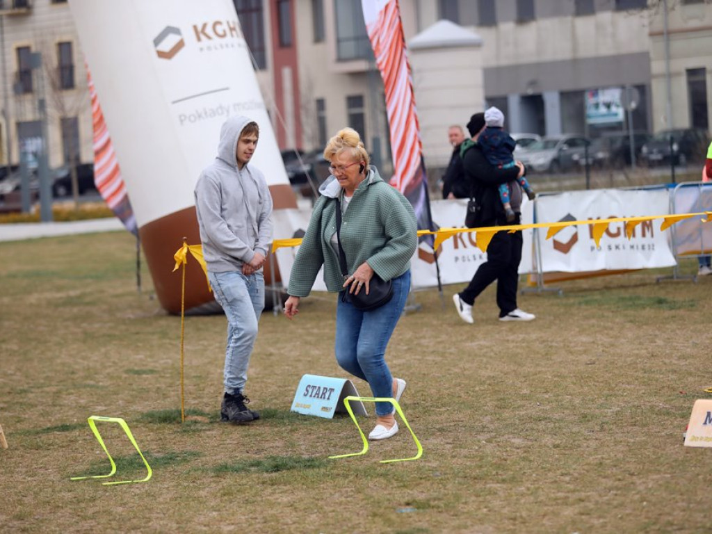 Dzieci, rodzice i dziadkowie na bulwarze. Górski: Bieg to najprostsza forma ruchu [ZDJĘCIA]