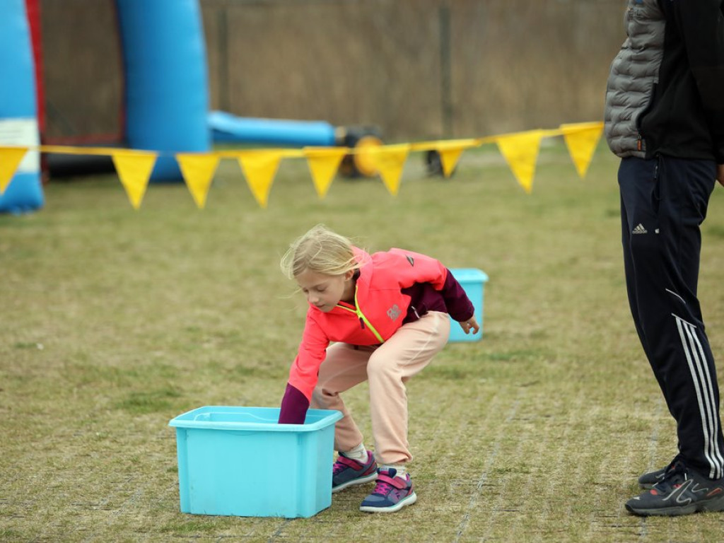 Dzieci, rodzice i dziadkowie na bulwarze. Górski: Bieg to najprostsza forma ruchu [ZDJĘCIA]
