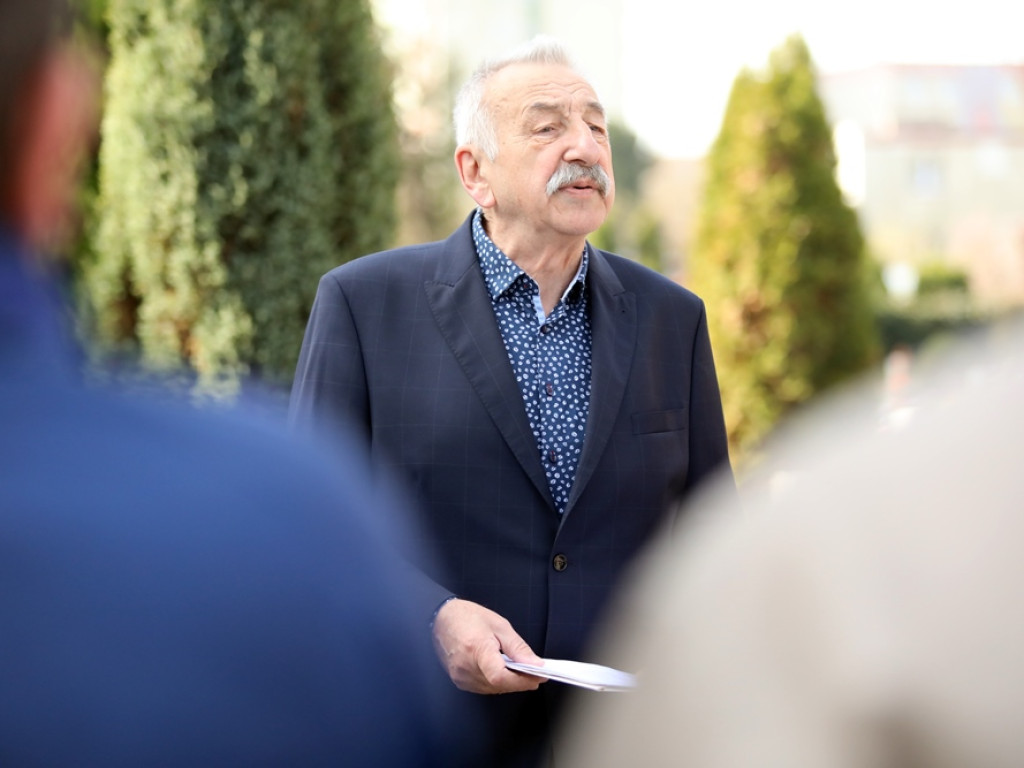 Pamiętają o zbrodni katyńskiej. Pilecki: Jechali bydlęcymi wagonami Polacy, Białorusini i Ukraińcy [ZDJĘCIA]