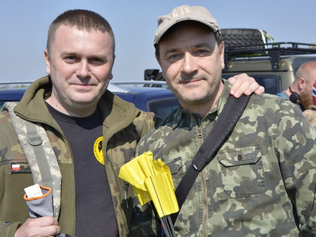 Chodzą po bagnach. Czego tam szukają?