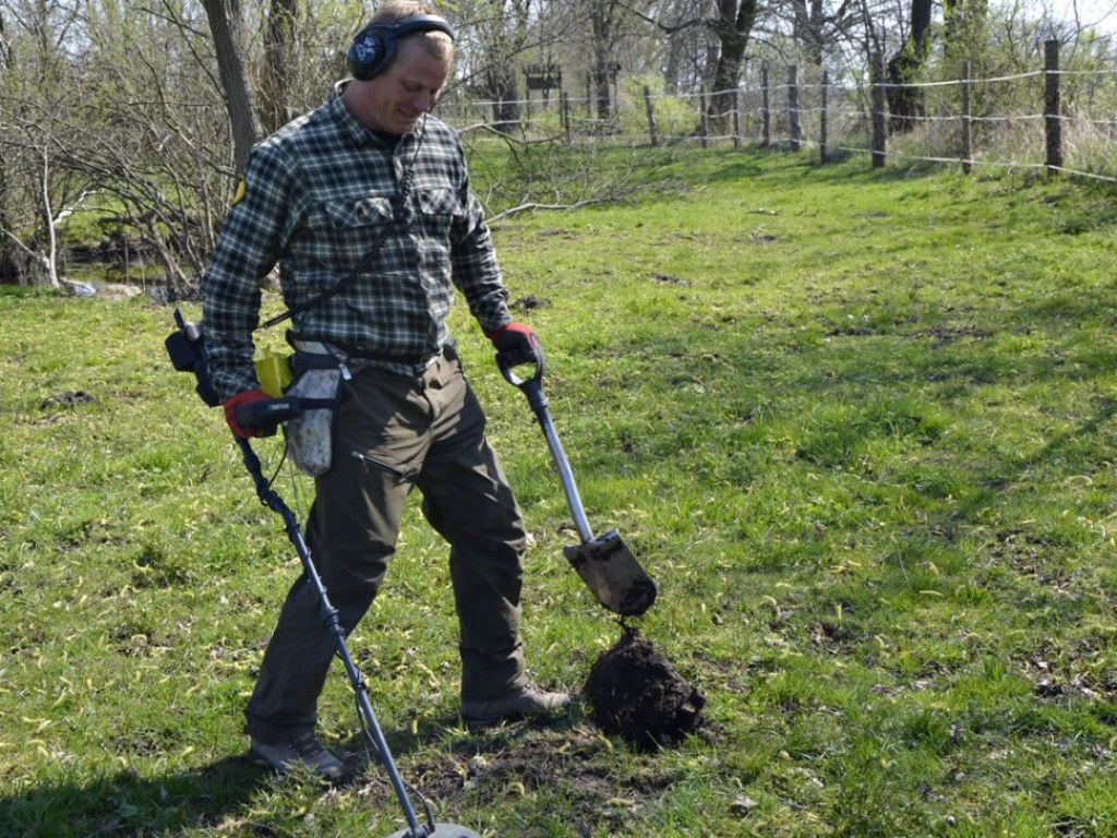 Chodzą po bagnach. Czego tam szukają?