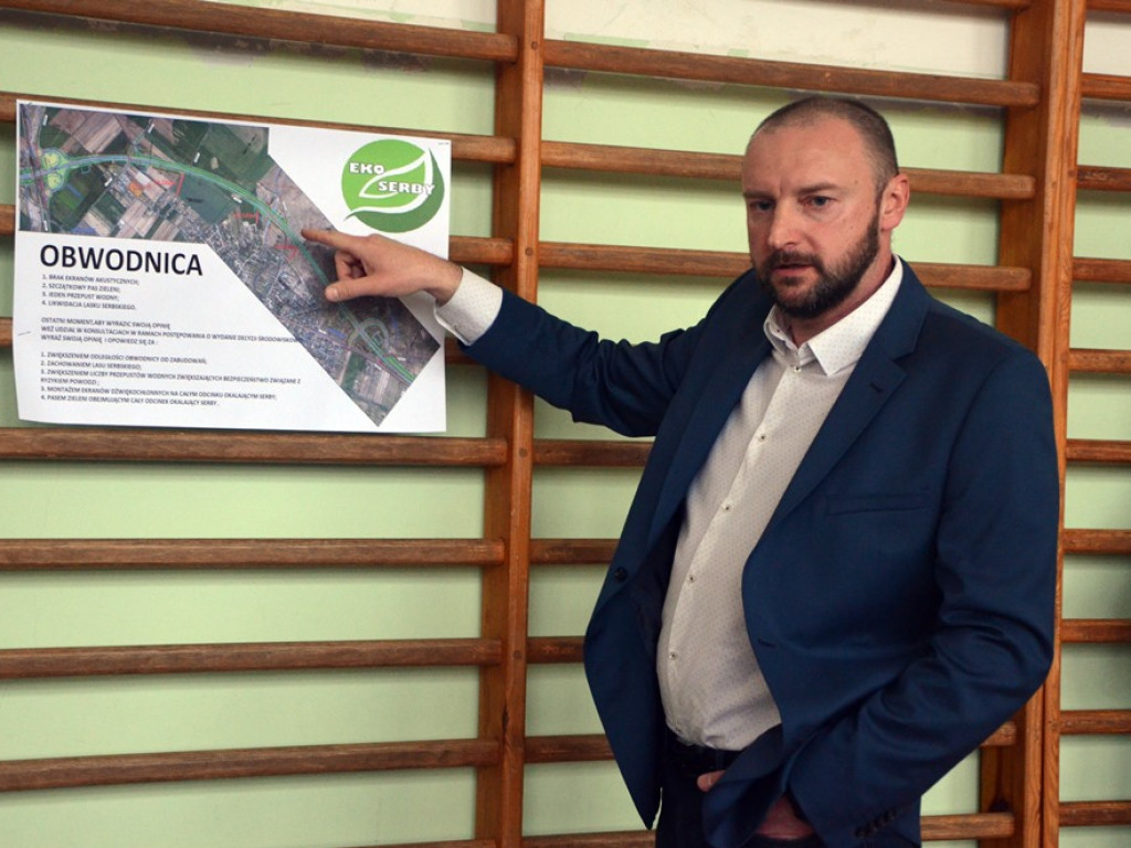 Mieszkańcy Serbów walczą o to, by obwodnica była dla nich mniej uciążliwa [ZDJĘCIA]
