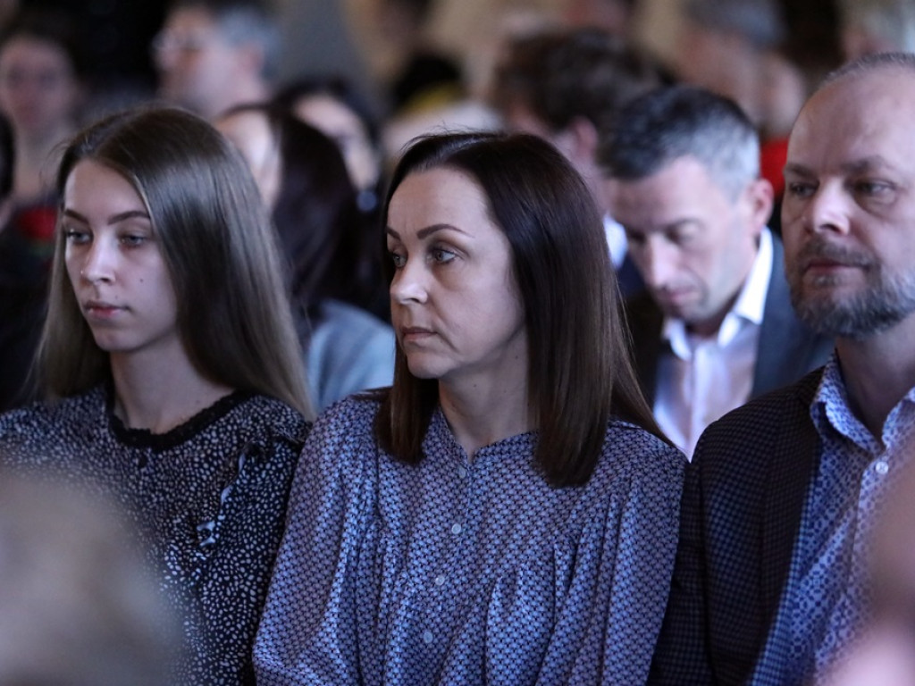 Wybitni absolwenci! Wysokie oceny na świadectwie i nagrody za osiągnięcia [ZDJĘCIA]