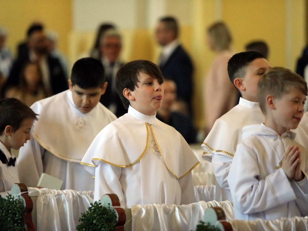 Pierwsza Komunia Święta w parafii Bożego Ciała w Głogowie [ZDJĘCIA]