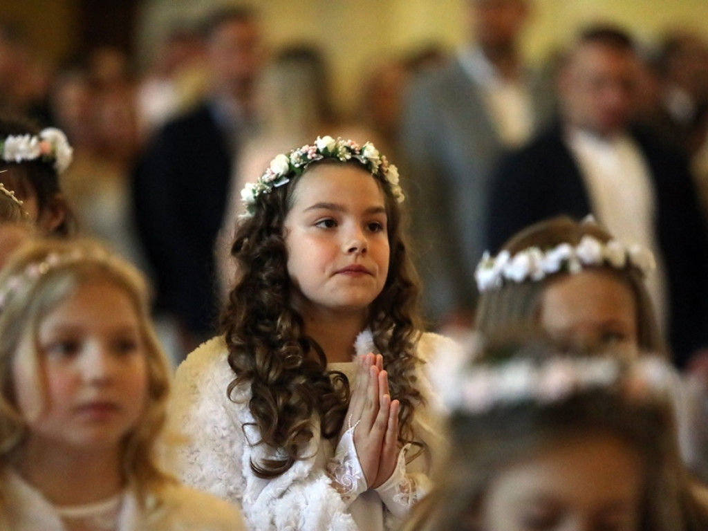 Pierwsza Komunia Święta w parafii Bożego Ciała w Głogowie [ZDJĘCIA]