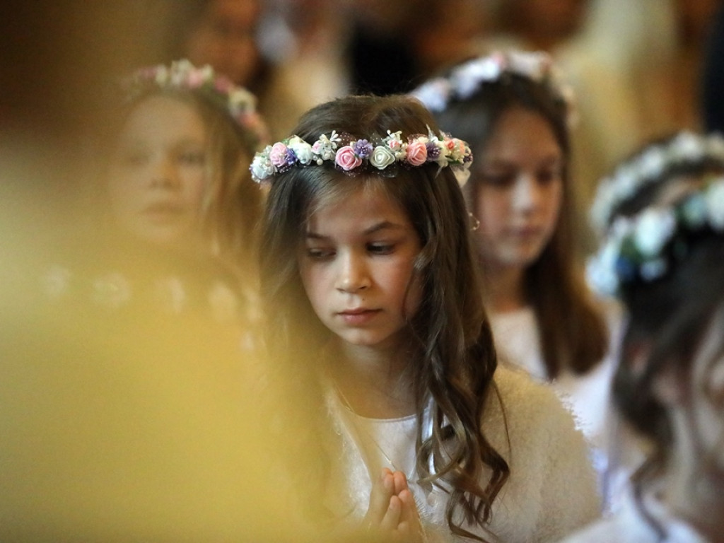 Pierwsza Komunia Święta w parafii Bożego Ciała w Głogowie [ZDJĘCIA]