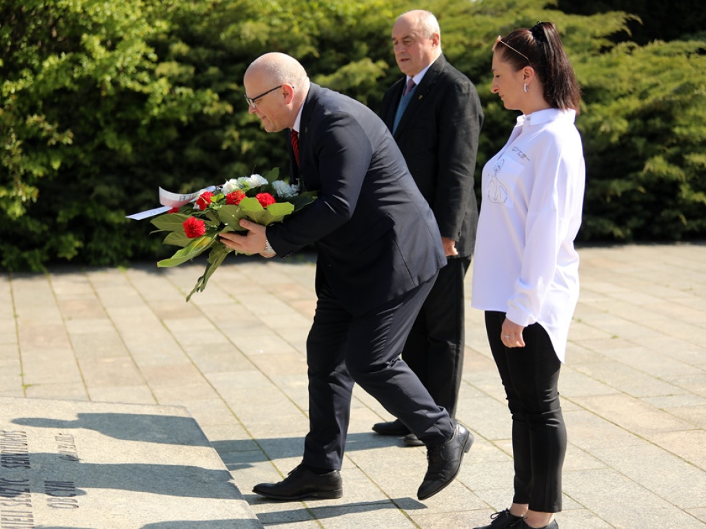 Nowa Lewica uczciła 1 maja. Borecki: Święto Pracy nie jest komunistycznym [ZDJĘCIA]