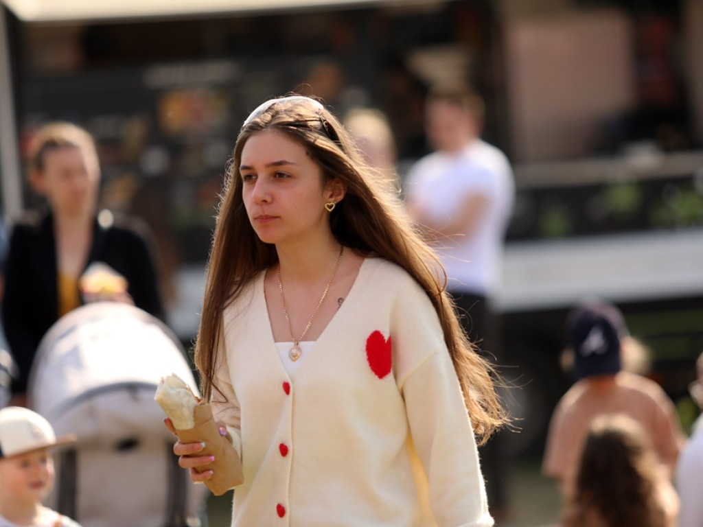 Tłumy na Festiwalu Smaków Świata. Trzeba było dowozić przedwojennego piwa z Głogowa [ZDJĘCIA]
