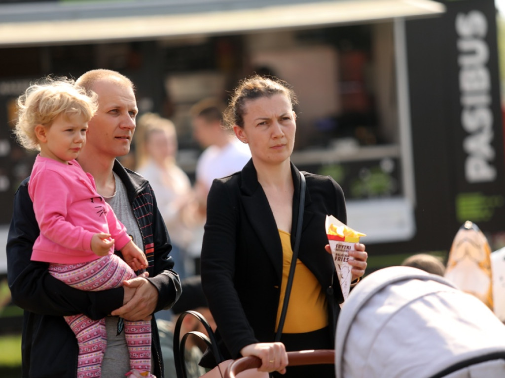 Tłumy na Festiwalu Smaków Świata. Trzeba było dowozić przedwojennego piwa z Głogowa [ZDJĘCIA]