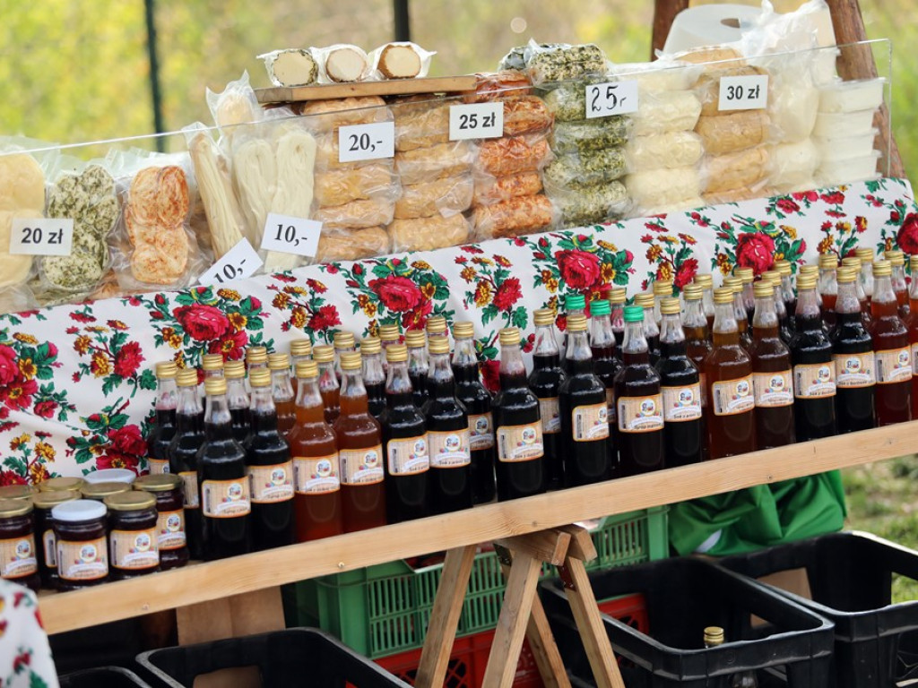 Tłumy na Festiwalu Smaków Świata. Trzeba było dowozić przedwojennego piwa z Głogowa [ZDJĘCIA]