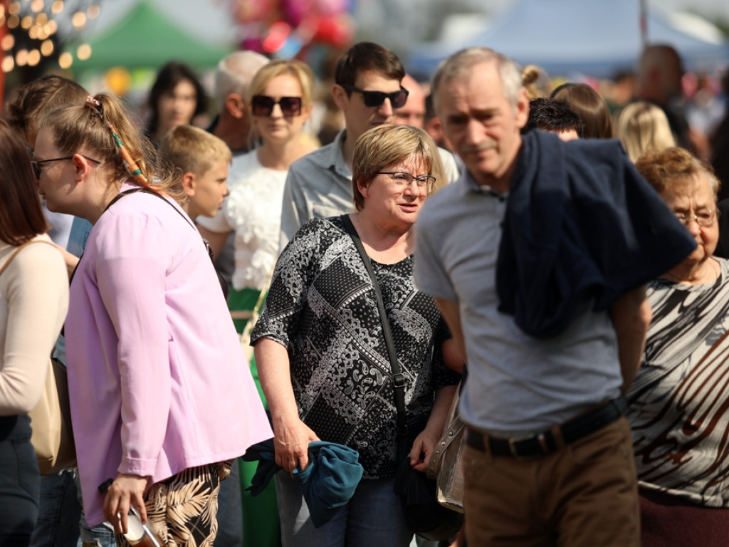 Tłumy na Festiwalu Smaków Świata. Trzeba było dowozić przedwojennego piwa z Głogowa [ZDJĘCIA]