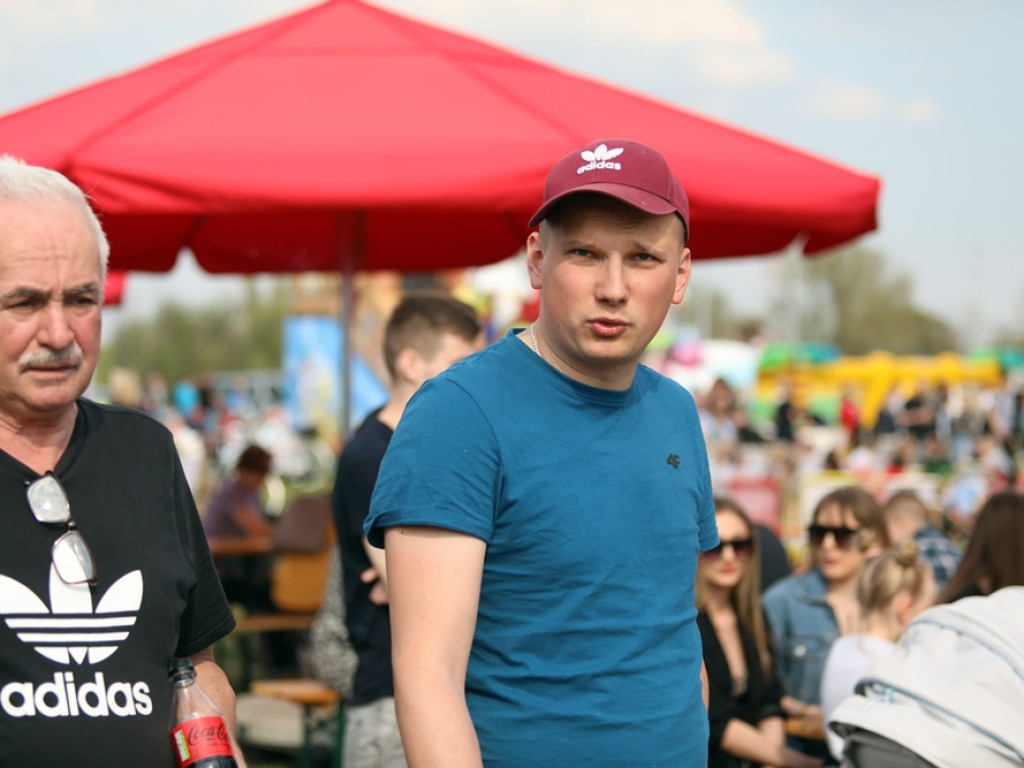 Na bulwarze są całe rodziny. Tak się bawimy ostatniego dnia tej majówki [ZDJĘCIA]