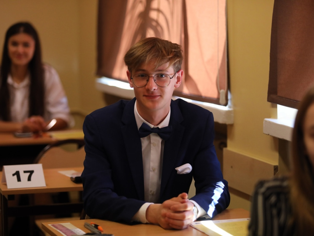 Matematyka? Stres był... maturzyści Ekonomika mają nadzieję, że jednak będzie dobrze [ZDJĘCIA]