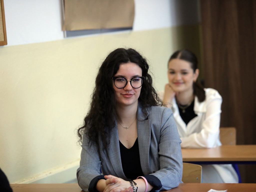 Licealiści po maturze. Druga porcja zdjęć z I LO [ZDJĘCIA]
