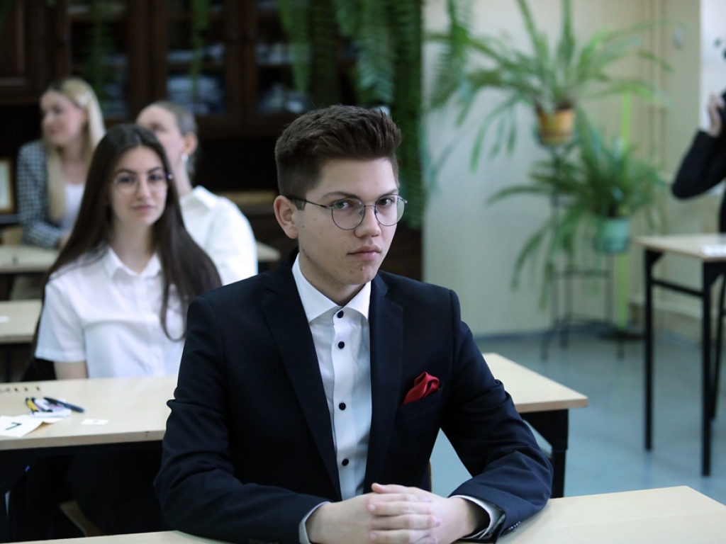Licealiści po maturze. Druga porcja zdjęć z I LO [ZDJĘCIA]
