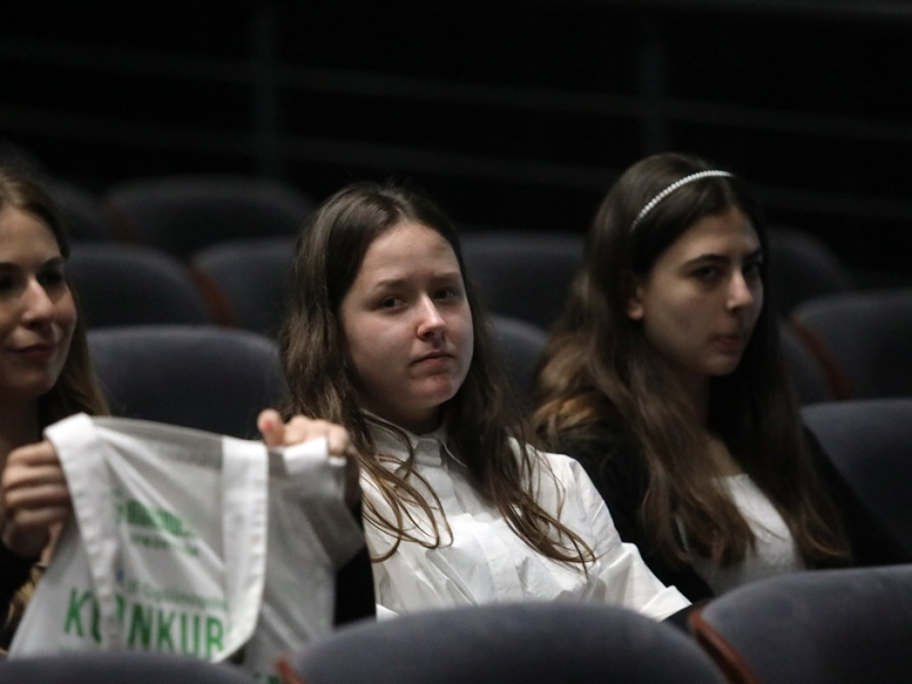 Recytują i śpiewają. Trwa ogólnopolski konkurs w naszym teatrze [ZDJĘCIA]