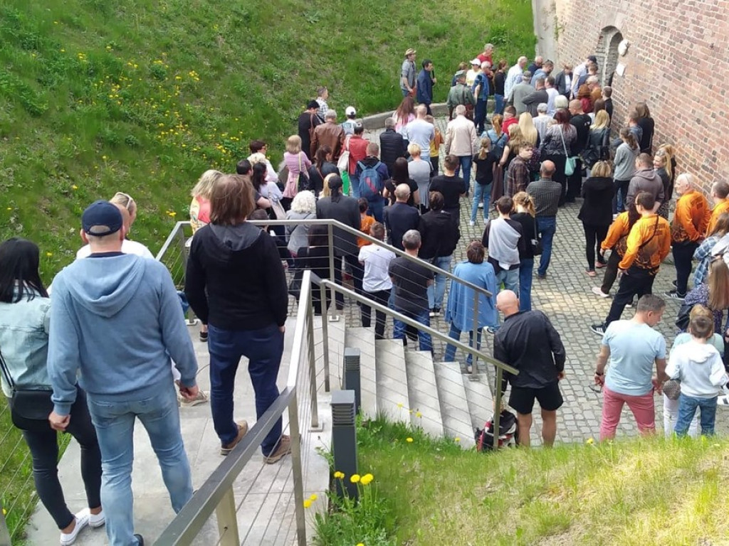 Tłumy na Nocy Muzeów. Głogowskie muzeum pokazuje wszystkie swoje skarby i zaprasza na atrakcje [ZDJĘCIA]