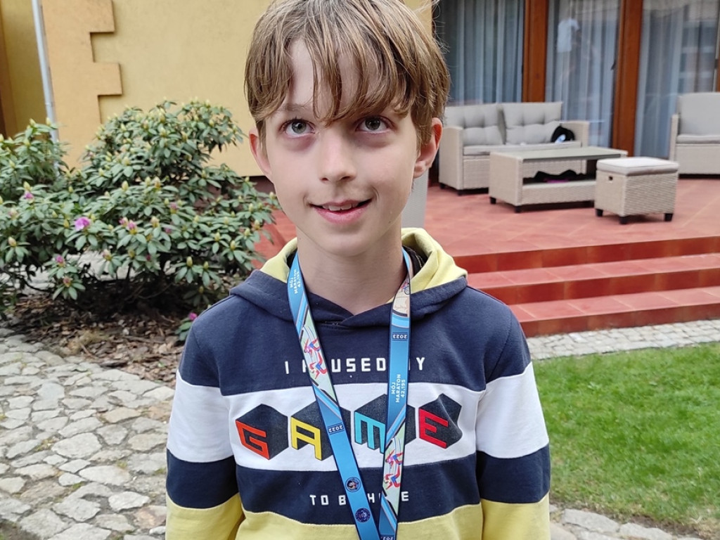 Uczniowie dziesiątki podjęli szalone wyzwanie! Ponad 40 km na nogach, wkrótce 100 km na rowerze i 20 km w wodzie [ZDJĘCIA]
