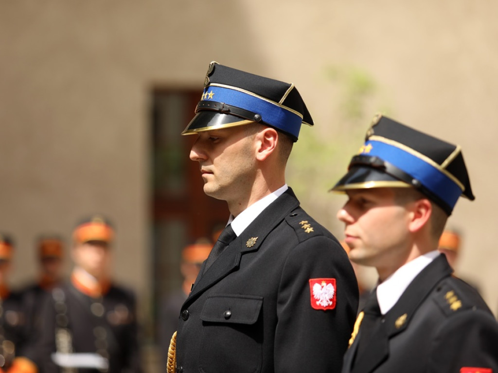 Świętują! Awanse i odznaczenia dla naszych strażaków [ZDJĘCIA]