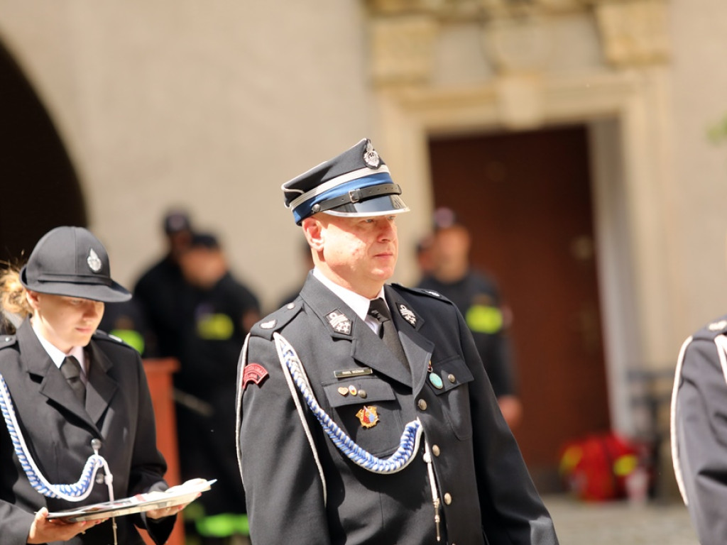 Świętują! Awanse i odznaczenia dla naszych strażaków [ZDJĘCIA]