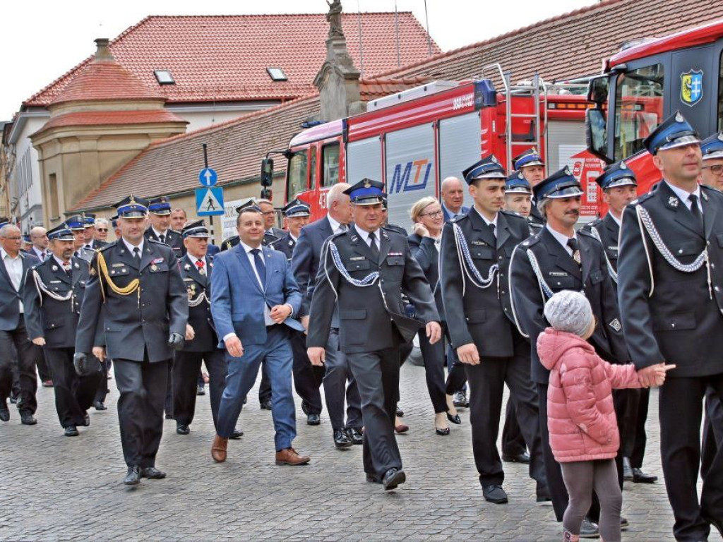 I tutaj strażacy świętowali. Po mszy świętej uroczystość oraz wyróżnienia [ZDJĘCIA]