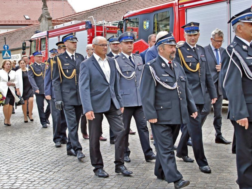 I tutaj strażacy świętowali. Po mszy świętej uroczystość oraz wyróżnienia [ZDJĘCIA]