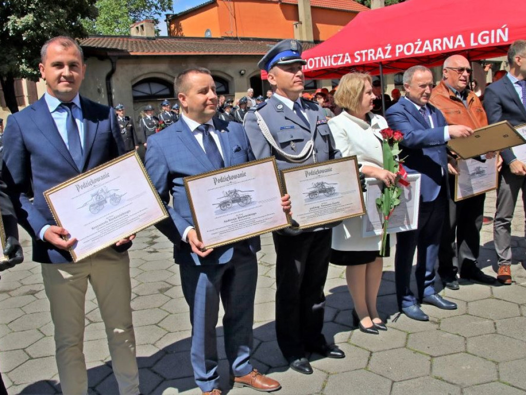 I tutaj strażacy świętowali. Po mszy świętej uroczystość oraz wyróżnienia [ZDJĘCIA]