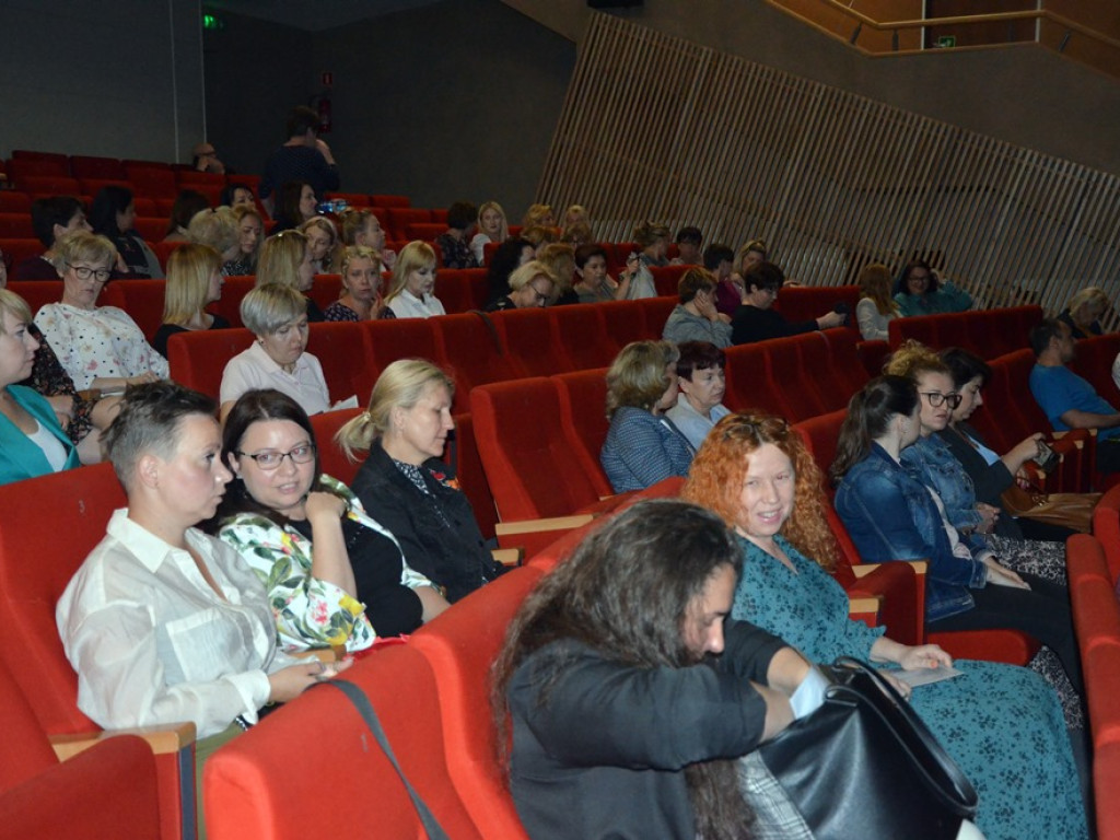 Drugi dzień konferencji na temat ryzykownych zachowań dzieci i młodzieży w Głogowie [ZDJĘCIA]