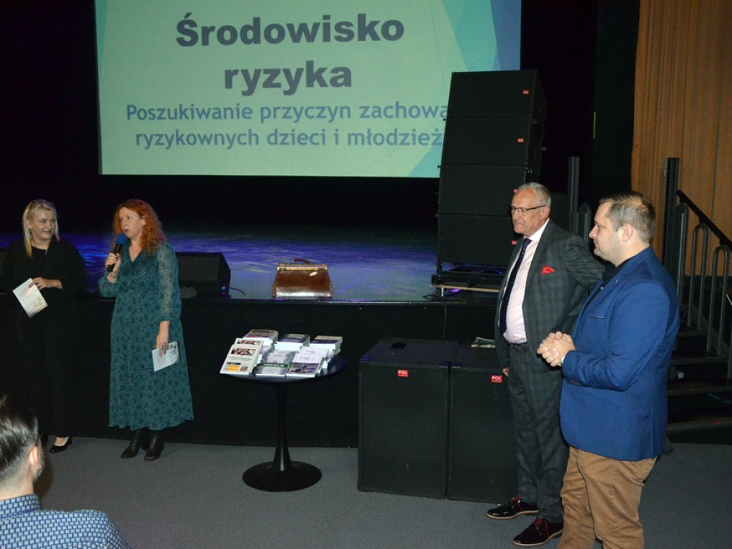 Drugi dzień konferencji na temat ryzykownych zachowań dzieci i młodzieży w Głogowie [ZDJĘCIA]