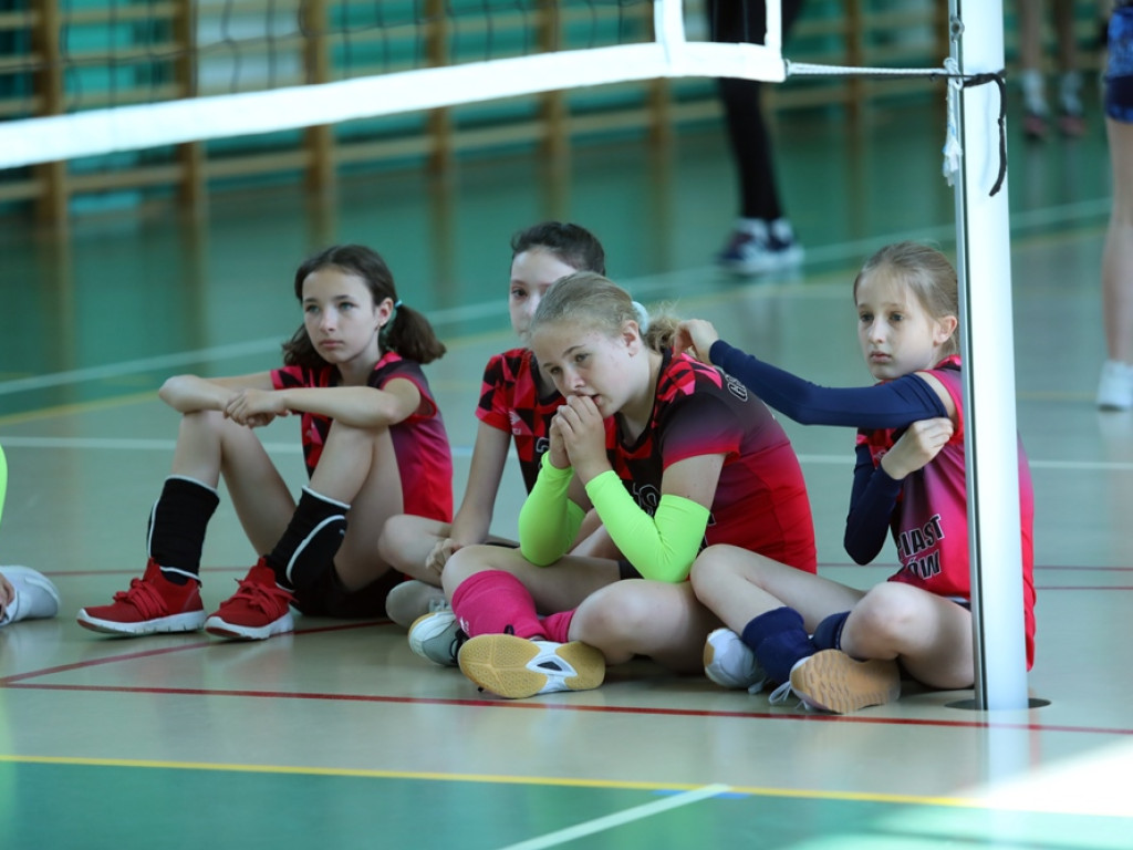 Na siatkarski turniej Piasta przyjechały drużyny z całego regionu [ZDJĘCIA]